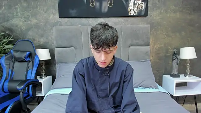 bruce hans online show from 10/25/25, 11:51