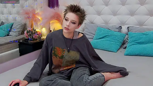 via mayer  online show from 02/01/25, 03:30