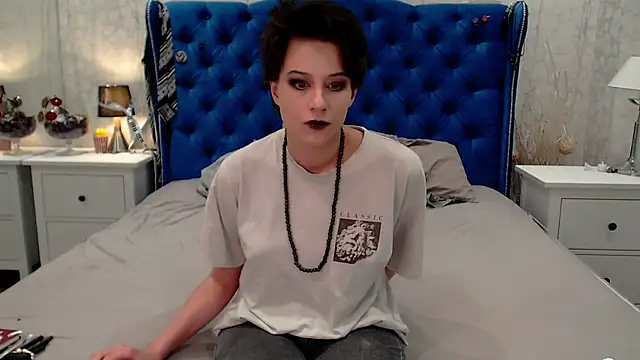 via mayer  online show from 01/09/26, 01:30