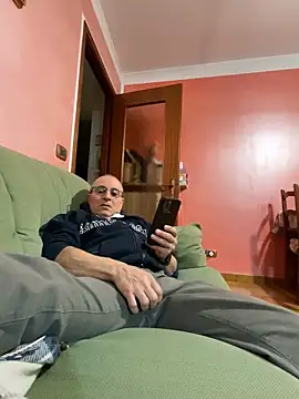 Snapshot of sempreilmio2 chatting on 02/06/25, 06:24 sempreilmio2 online show from 02/06/25, 06:24