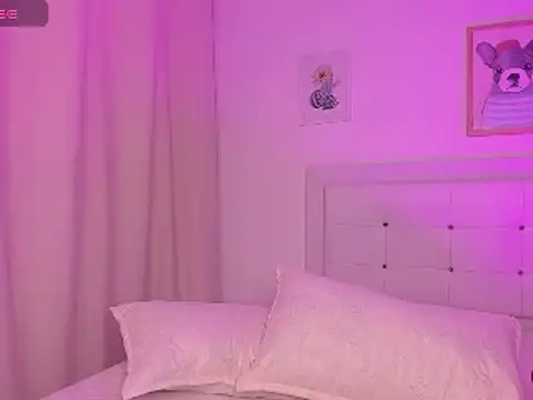 Snapshot of Missangeldust16 chatting on 02/12/25, 12:12 Missangeldust16 online show from 02/12/25, 12:12