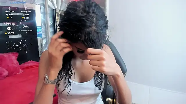 Snapshot of Shelley-Hack chatting on 03/01/25, 01:07 Shelley-Hack online show from 03/01/25, 01:07