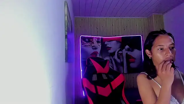 Miss sparkle00 online show from 09/12/25, 04:45