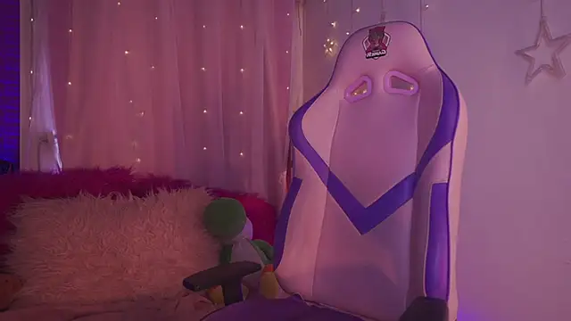 Snapshot of emma_soffia_ chatting on 01/30/25, 07:26 emma soffia  online show from 01/30/25, 07:26