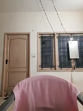 Snapshot of Chennaibull15 chatting on 01/17/25, 08:33 Chennaibull15 online show from 01/17/25, 08:33