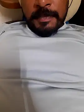 Snapshot of Chennaibull15 chatting on 02/05/25, 06:15 Chennaibull15 online show from 02/05/25, 06:15