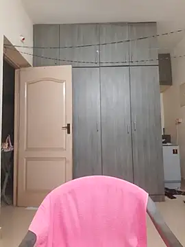 Snapshot of Chennaibull15 chatting on 10/28/25, 05:37 Chennaibull15 online show from 10/28/25, 05:37