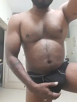 Snapshot of Chennaibull15 chatting on 12/14/25, 05:51 Chennaibull15 online show from 12/14/25, 05:51