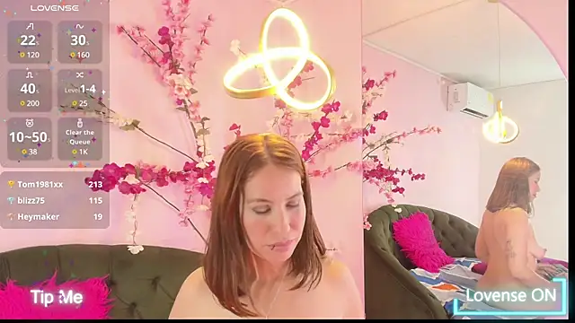 Snapshot of scarlette69 chatting on 01/29/25, 02:09 scarlette69 online show from 01/29/25, 02:09