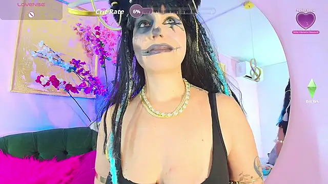 Snapshot of scarlette69 chatting on 10/31/25, 07:59 scarlette69 online show from 10/31/25, 07:59