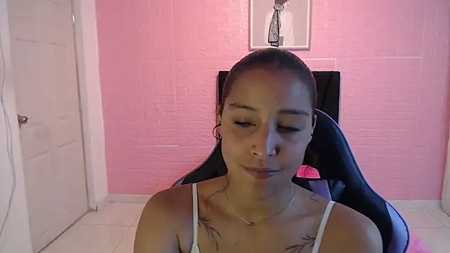 DULCE1609 online show from 04/15/26, 08:09