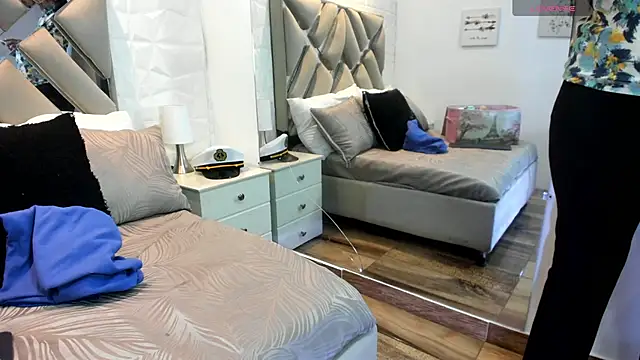 raquell moore online show from 10/06/25, 11:40