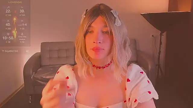 foxy jpg online show from 02/11/25, 10:39