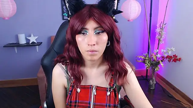 Snapshot of miss_moonlight chatting on 01/27/25, 09:00 miss moonlight online show from 01/27/25, 09:00