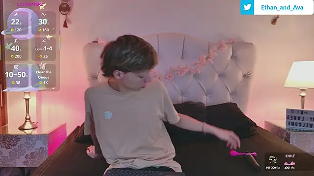 ethan and ava online show from 09/30/25, 12:54