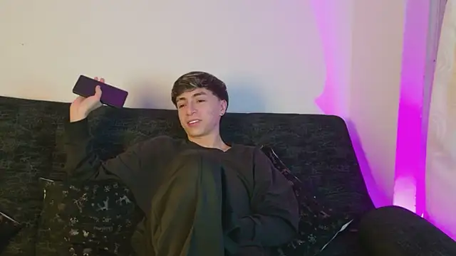 ethan and ava online show from 02/22/26, 02:56