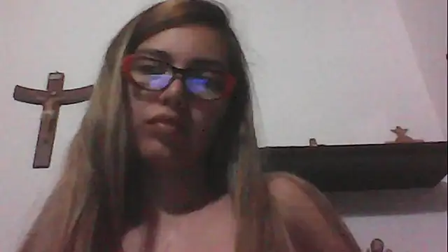 VittoriaTaylor online show from 01/16/25, 11:27