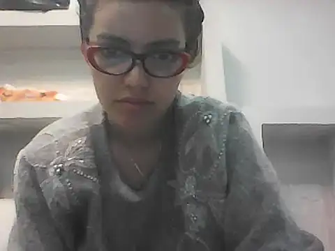 VittoriaTaylor online show from 02/24/25, 05:42