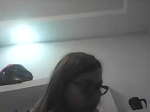 VittoriaTaylor online show from 02/26/25, 11:30