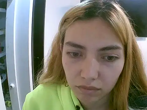 VittoriaTaylor online show from 09/24/25, 01:09