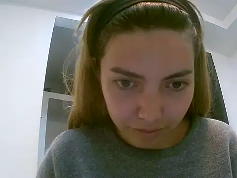 VittoriaTaylor online show from 02/19/26, 04:03