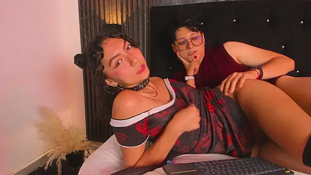 Snapshot of vanilla_hot chatting on 01/22/25, 04:23 vanilla hot online show from 01/22/25, 04:23