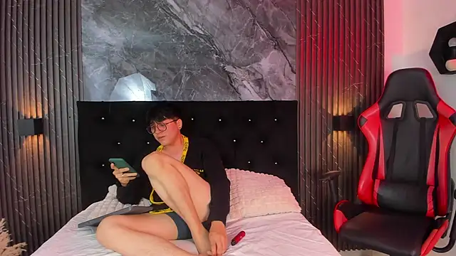 Snapshot of vanilla_hot chatting on 01/31/25, 01:23 vanilla hot online show from 01/31/25, 01:23