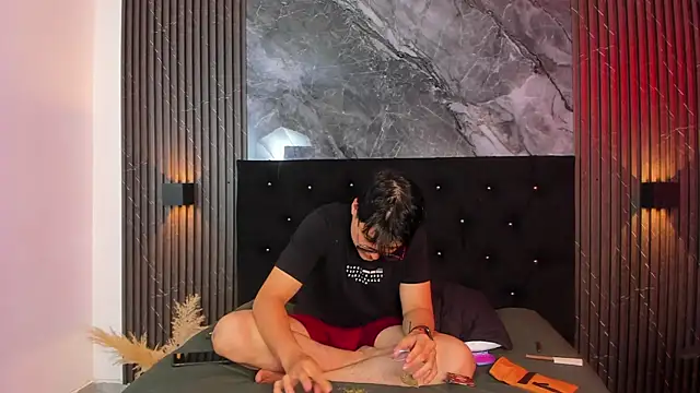 Snapshot of vanilla_hot chatting on 02/23/25, 10:20 vanilla hot online show from 02/23/25, 10:20