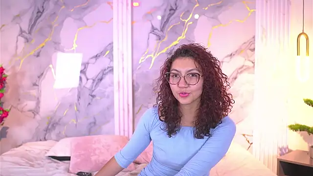 Snapshot of vanilla_hot chatting on 11/22/25, 08:41 vanilla hot online show from 11/22/25, 08:41