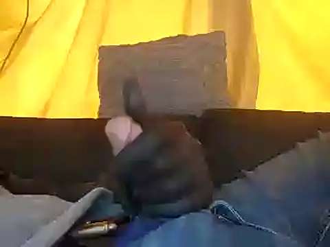 Snapshot of bwcbeat83 chatting on 03/14/25, 11:11 bwcbeat83 online show from 03/14/25, 11:11