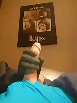 Snapshot of bwcbeat83 chatting on 03/18/25, 07:19 bwcbeat83 online show from 03/18/25, 07:19