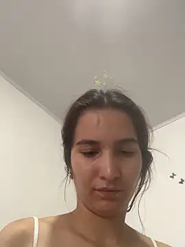 Bella still online show from 04/23/26, 01:46