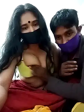 Snapshot of Sexy-Couple20 chatting on 01/15/25, 08:48 Sexy-Couple20 online show from 01/15/25, 08:48