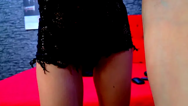 SelenaNoir online show from 10/17/25, 04:37