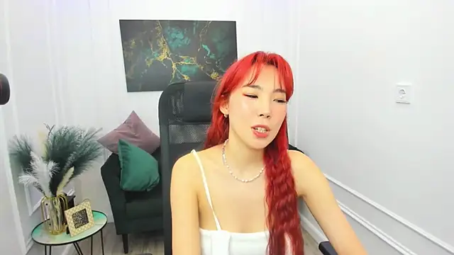 AnnaReyla online show from 04/07/26, 11:21