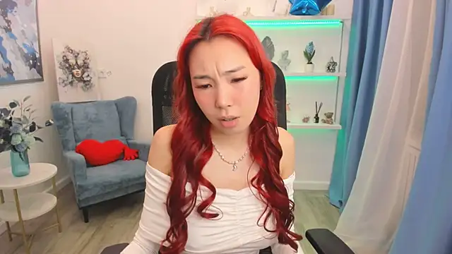 AnnaReyla online show from 04/23/26, 11:31