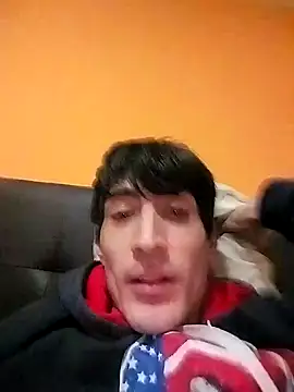 Snapshot of moutt99 chatting on 01/14/25, 02:11 moutt99 online show from 01/14/25, 02:11