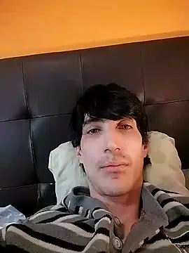 Snapshot of moutt99 chatting on 01/18/25, 01:08 moutt99 online show from 01/18/25, 01:08