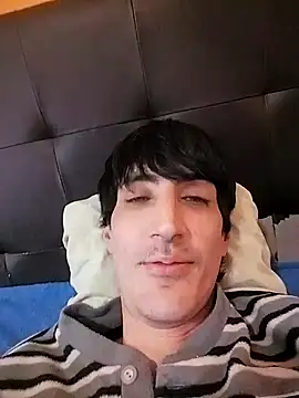 Snapshot of moutt99 chatting on 01/20/25, 10:29 moutt99 online show from 01/20/25, 10:29