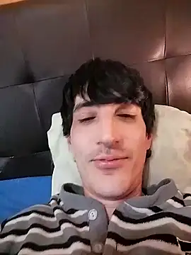 Snapshot of moutt99 chatting on 01/20/25, 03:28 moutt99 online show from 01/20/25, 03:28