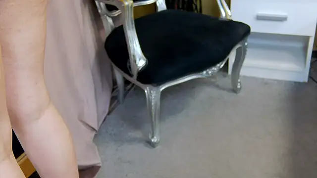 Snapshot of Annabellerise chatting on 02/20/25, 06:13 Annabellerise online show from 02/20/25, 06:13