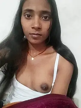 Snapshot of Divya-2007 chatting on 02/06/26, 10:07 Divya-2007 online show from 02/06/26, 10:07