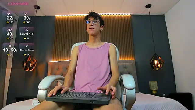 Cum hunters online show from 09/16/25, 03:18