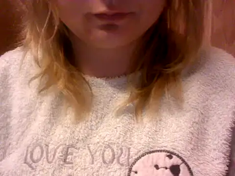 Allie Janet online show from 01/15/25, 04:11