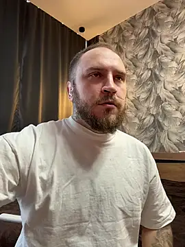  XxX-XxX  online show from 11/29/25, 08:39