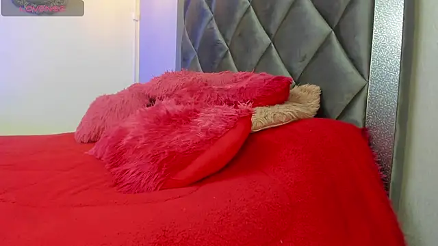 Sophiaa Gomez online show from 09/17/25, 07:32