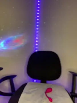 Snapshot of vane_foxxx chatting on 02/17/25, 09:03 vane foxxx online show from 02/17/25, 09:03