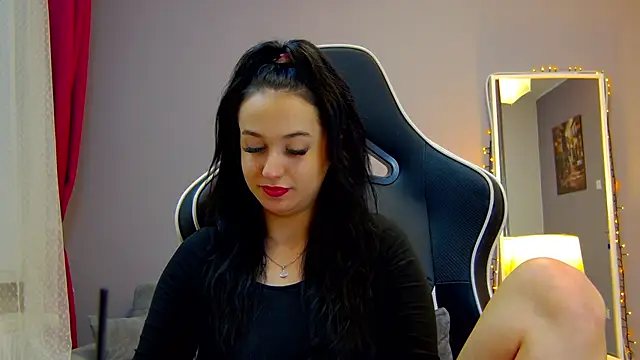 Snapshot of Eva_Lovvia_ chatting on 03/18/25, 02:04 Eva Lovvia  online show from 03/18/25, 02:04