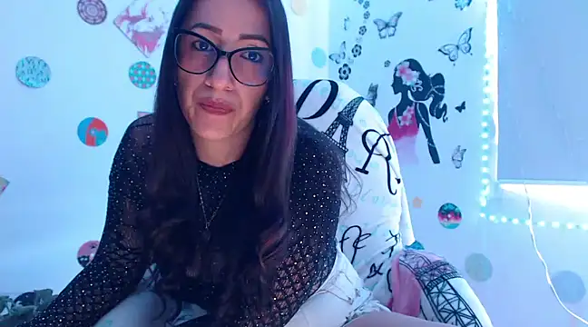 Snapshot of samy_love35 chatting on 01/31/25, 01:34 samy love35 online show from 01/31/25, 01:34