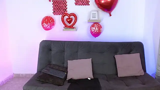 lucie petite online show from 02/28/25, 06:20